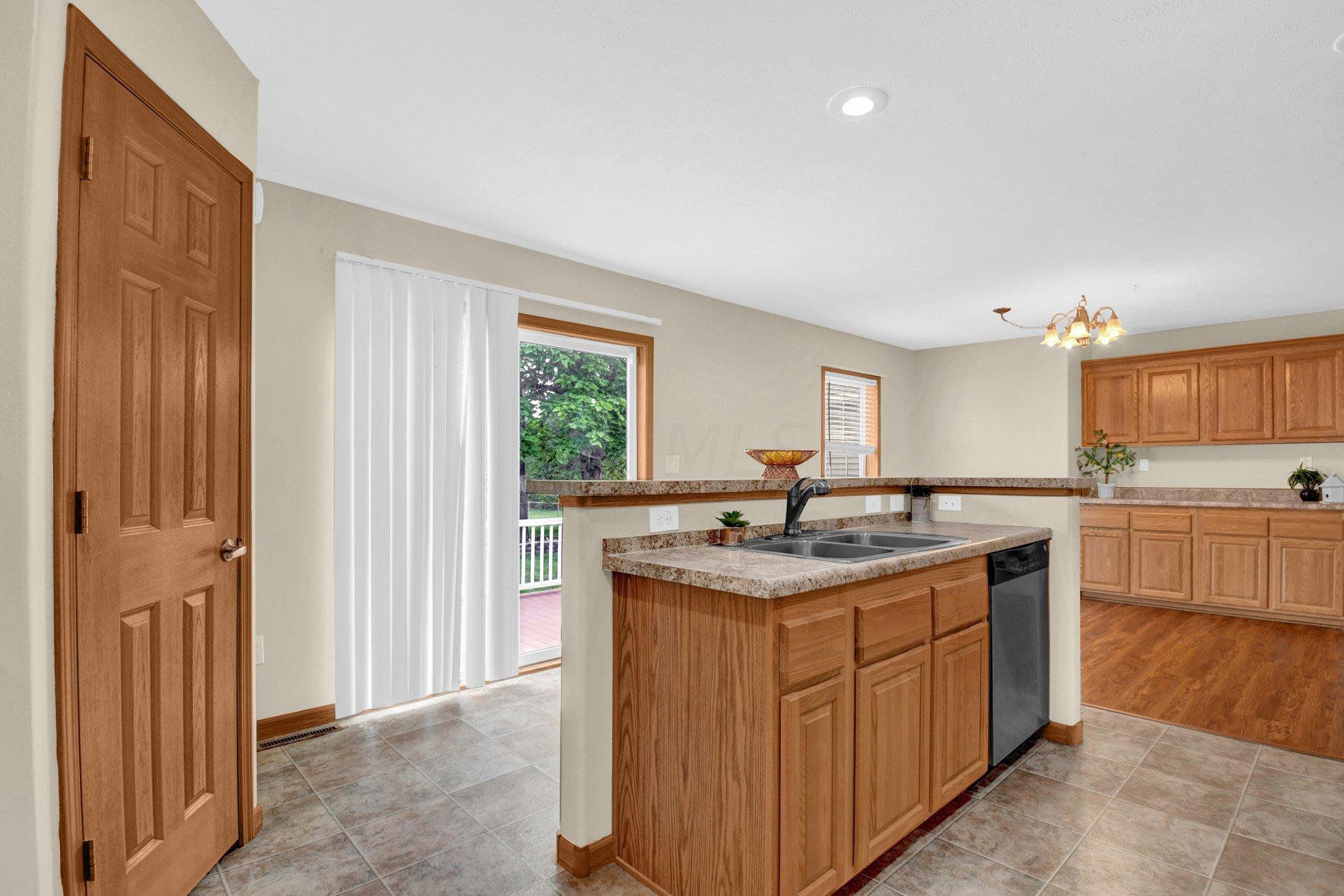 7507 Summit Road Southwest Pataskala, OH 43062 - Photo 13 of 42 Gallery Image 13