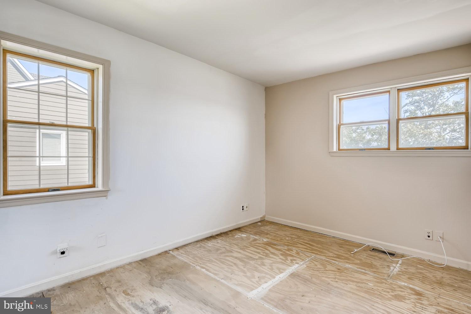 7813 SW Road Pasadena, MD 21122 - Photo 19 of 35 Gallery Image 19