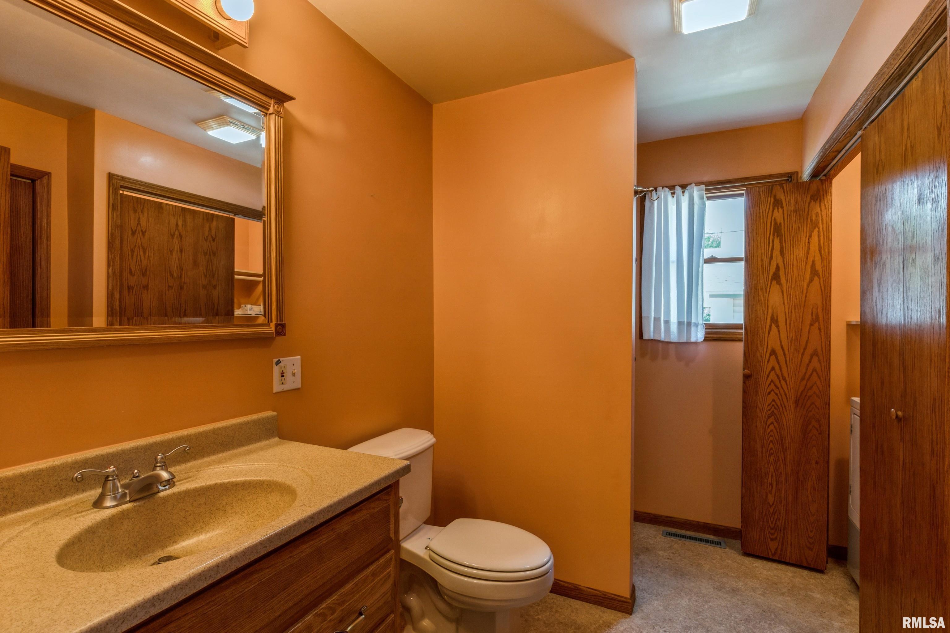 200 Adams Place Clinton, IA 52732 - Photo 13 of 22 Gallery Image 13