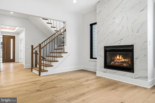 $2,295,000 | 604 Tapawingo Road Southwest, Vienna, VA 22180