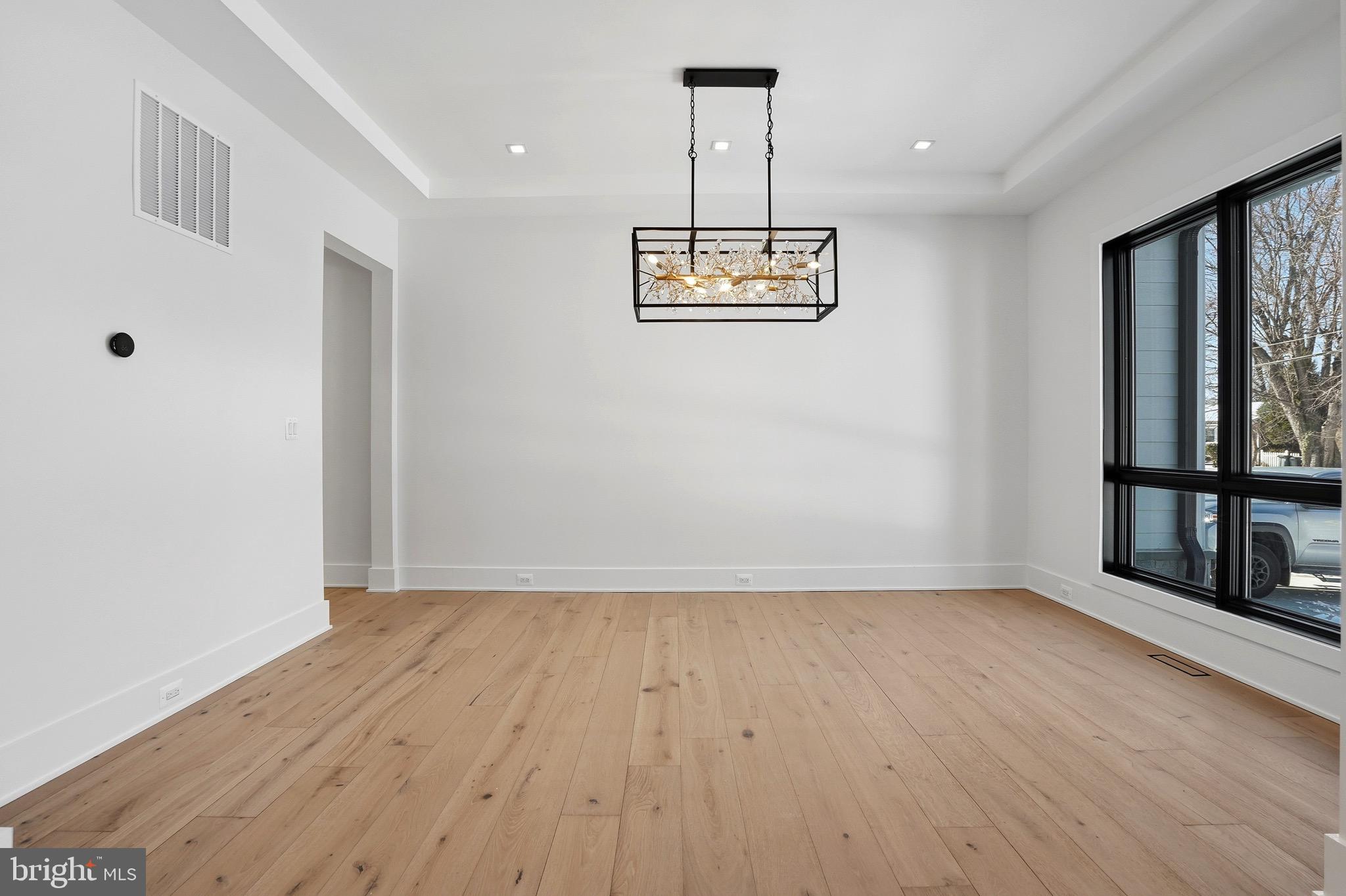 604 Tapawingo Road Southwest Vienna, VA 22180 - Photo 20 of 60