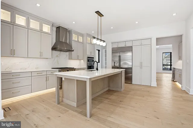 $2,295,000 | 604 Tapawingo Road Southwest, Vienna, VA 22180