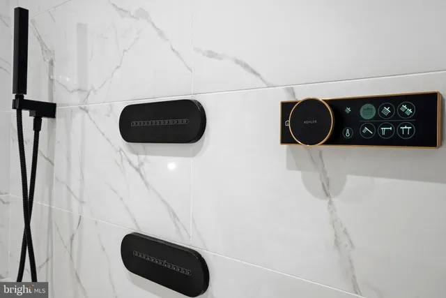 $2,295,000 | 604 Tapawingo Road Southwest, Vienna, VA 22180