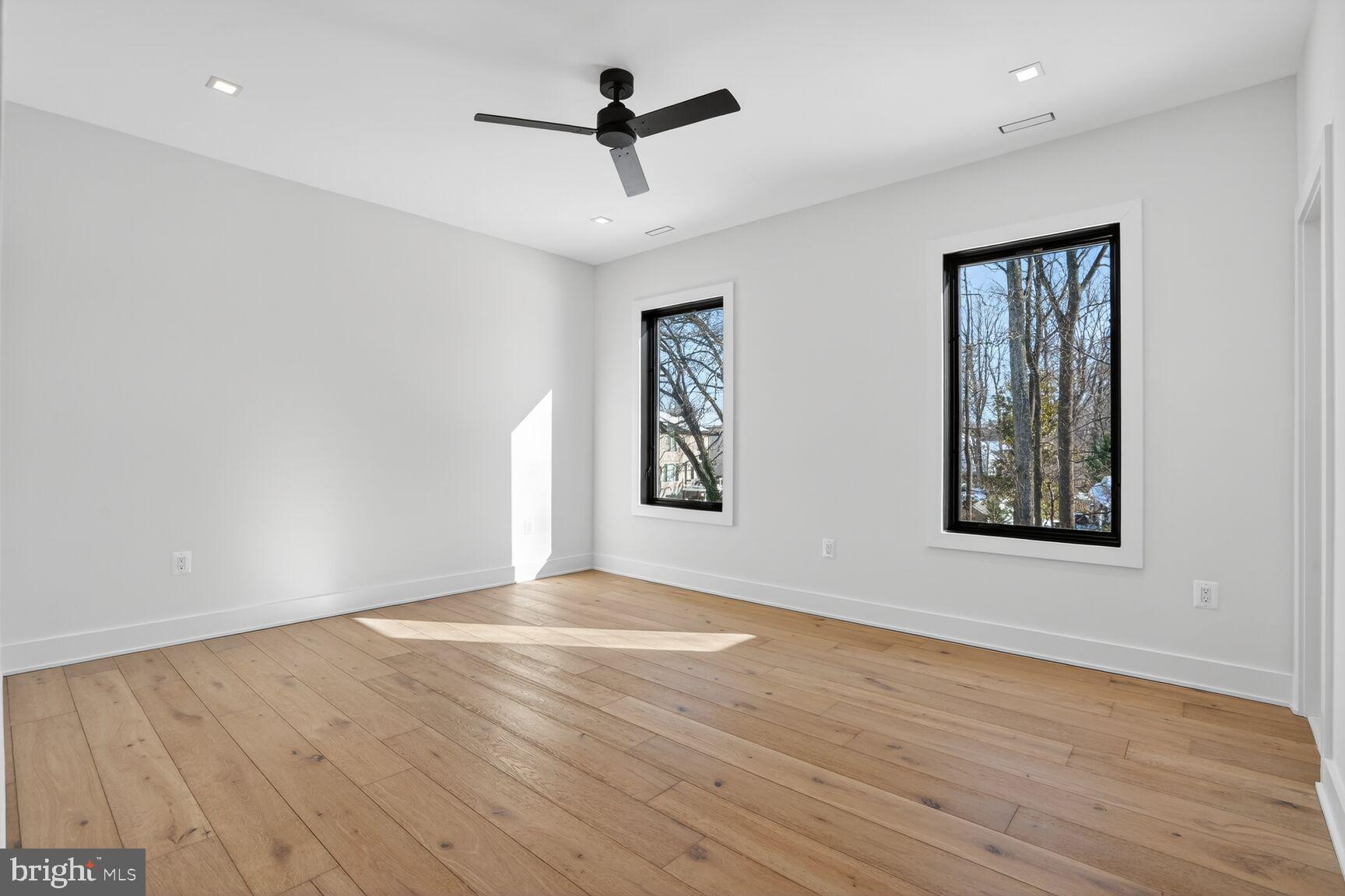 604 Tapawingo Road Southwest Vienna, VA 22180 - Photo 38 of 60