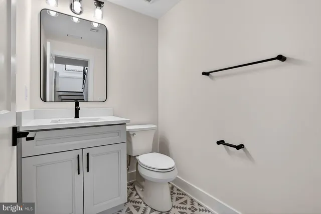 $2,295,000 | 604 Tapawingo Road Southwest, Vienna, VA 22180