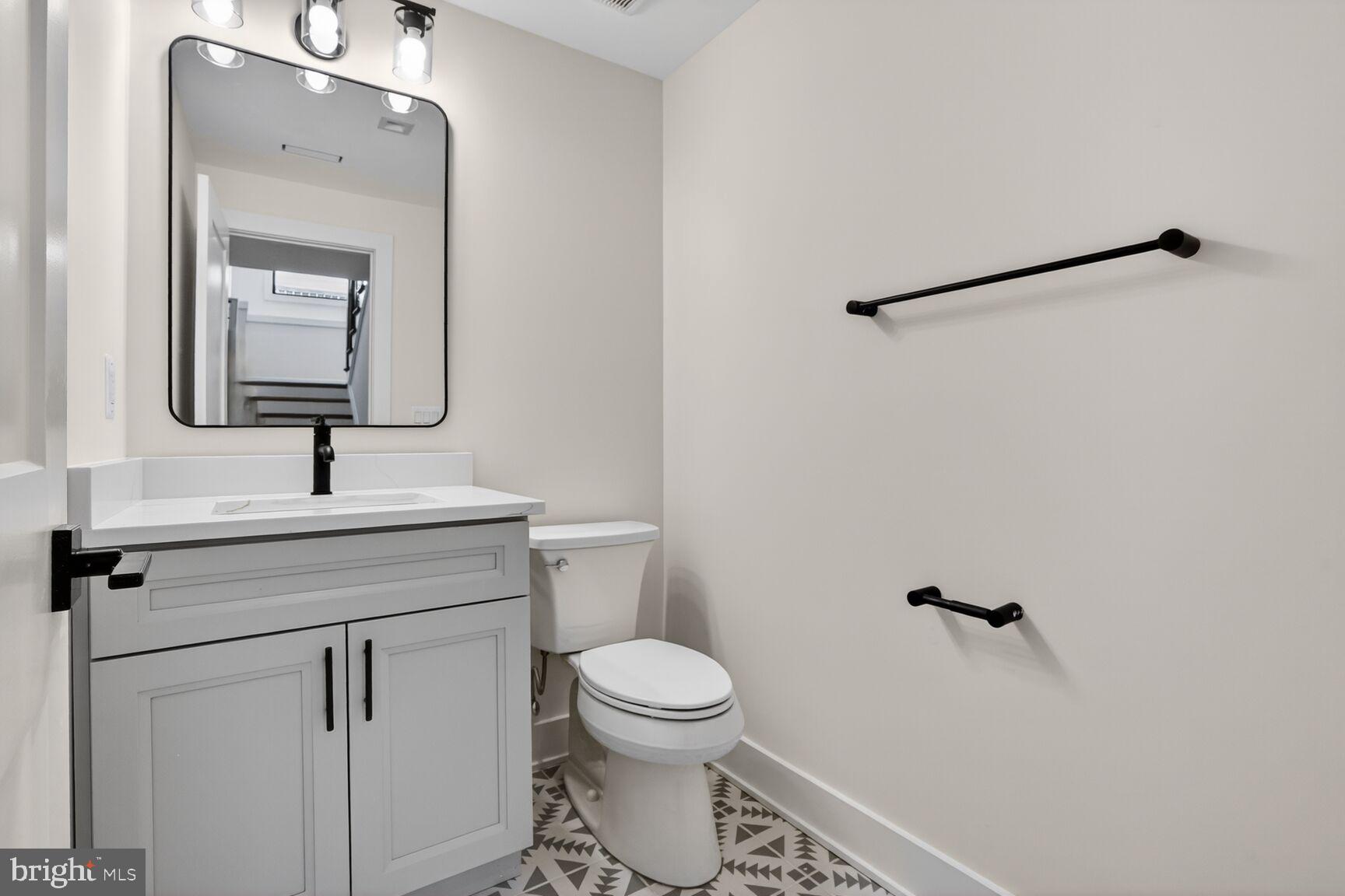 604 Tapawingo Road Southwest Vienna, VA 22180 - Photo 44 of 60