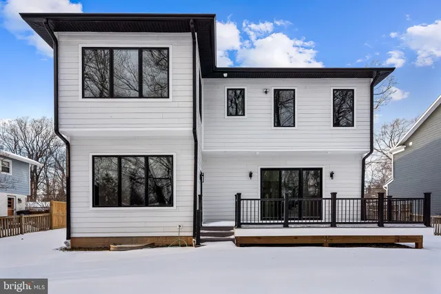 $2,295,000 | 604 Tapawingo Road Southwest, Vienna, VA 22180