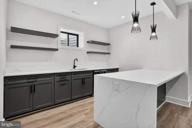 $2,295,000 | 604 Tapawingo Road Southwest, Vienna, VA 22180