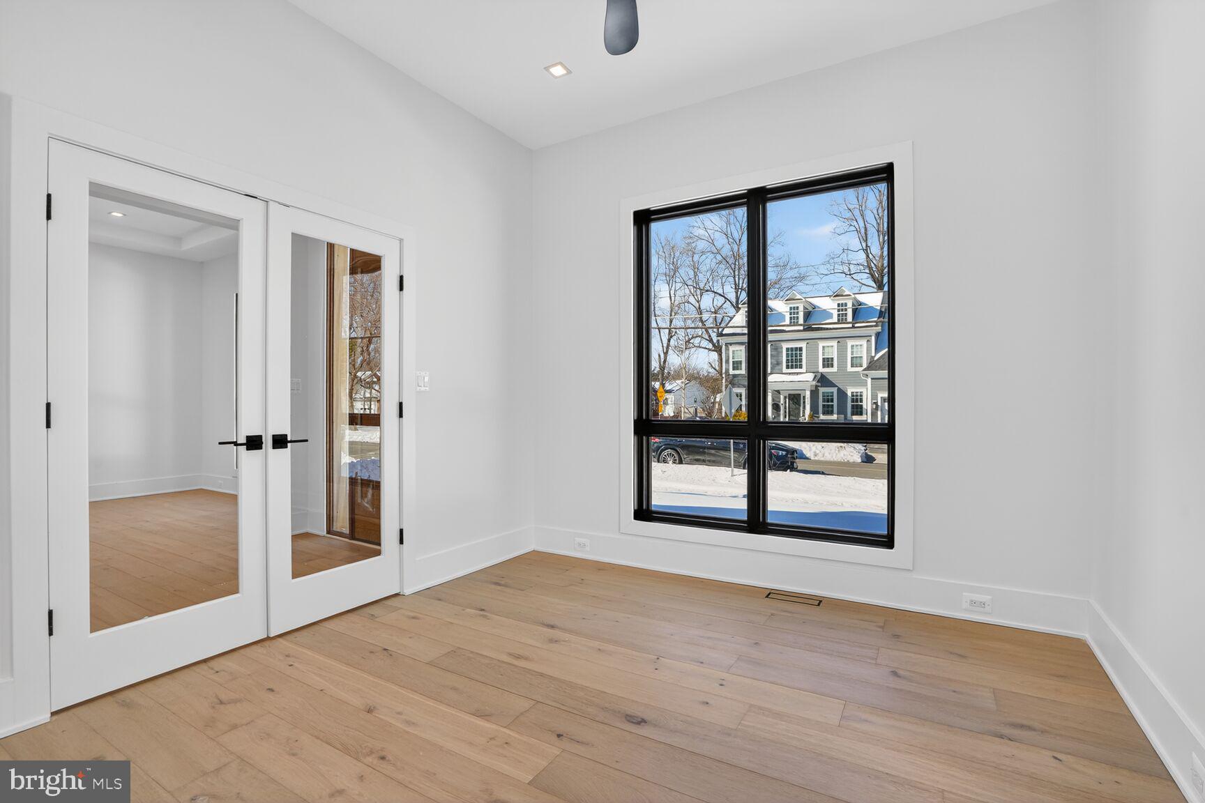 604 Tapawingo Road Southwest Vienna, VA 22180 - Photo 57 of 60