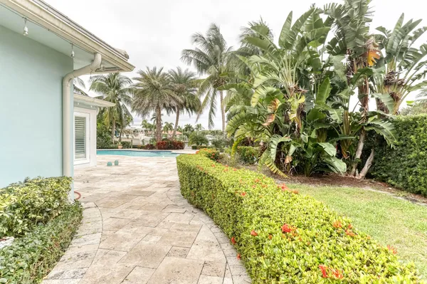 $12,000 | 12293 Coconut Row, Palm Beach Gardens, FL 33410