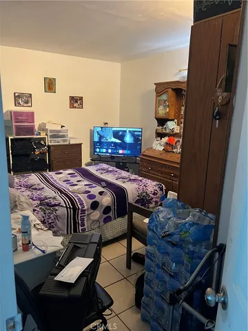 $795,000 | 1610 North Fries Avenue, Wilmington, CA 90744