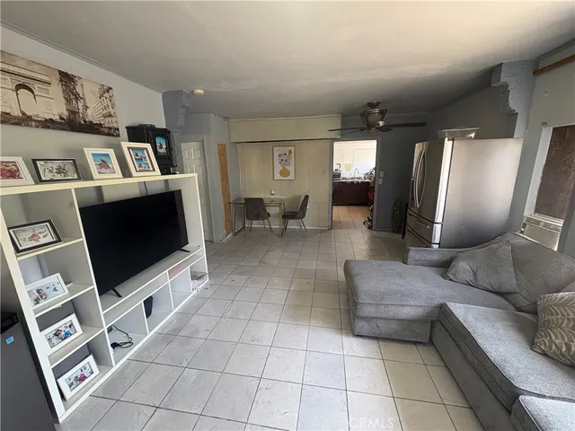 $795,000 | 1610 North Fries Avenue, Wilmington, CA 90744