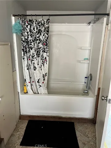 $795,000 | 1610 North Fries Avenue, Wilmington, CA 90744