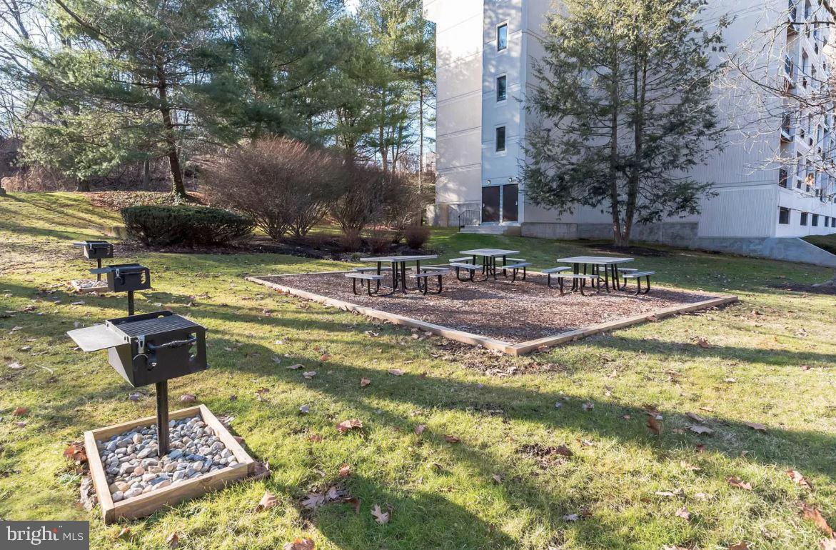 800 Avondale Road, Unit 3G Wallingford, PA 19086 - Photo 87 of 87 Picnic/Barbecue Area