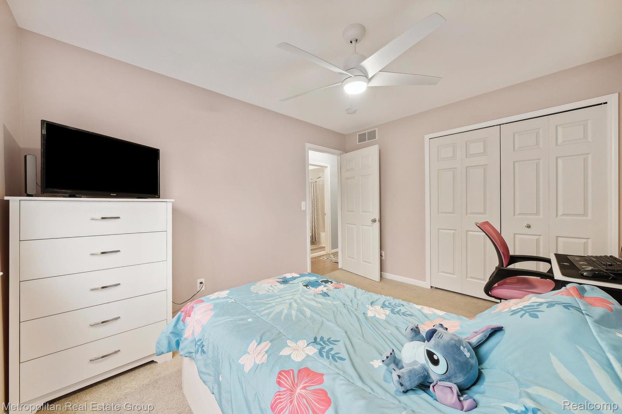 19238 Martin Road Roseville, MI 48066 - Photo 17 of 42 Gallery Image 17