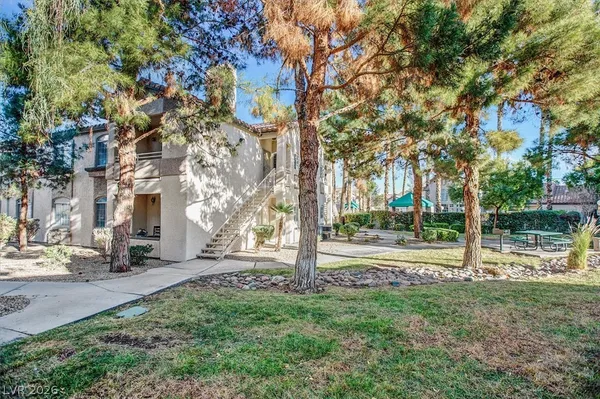 $1,575 | 75 North Valle Verde Drive, Unit 1821, Henderson, NV 89074