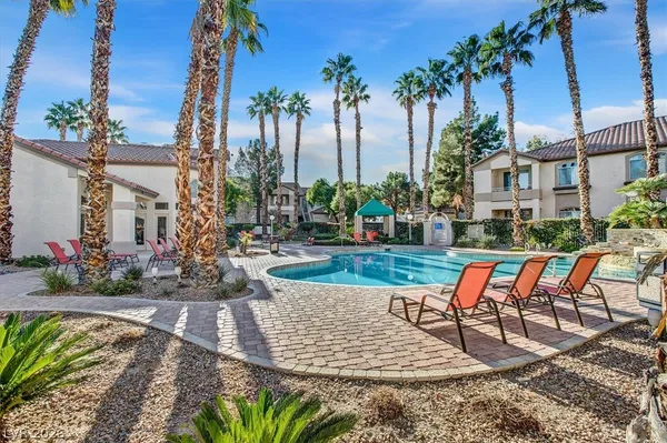 $1,575 | 75 North Valle Verde Drive, Unit 1821, Henderson, NV 89074