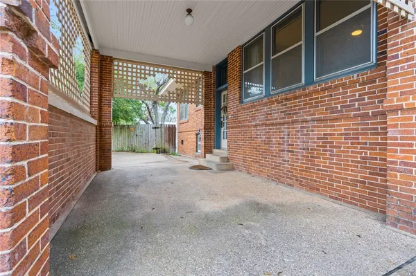 $515,000 | 501 Adams Avenue, McGregor, TX 76657