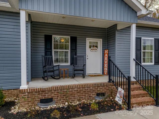 $340,000 | 727 State Road 665, Fort Lawn, SC 29714