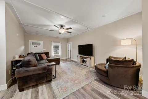 $325,000 | 727 State Road 665, Fort Lawn, SC 29714