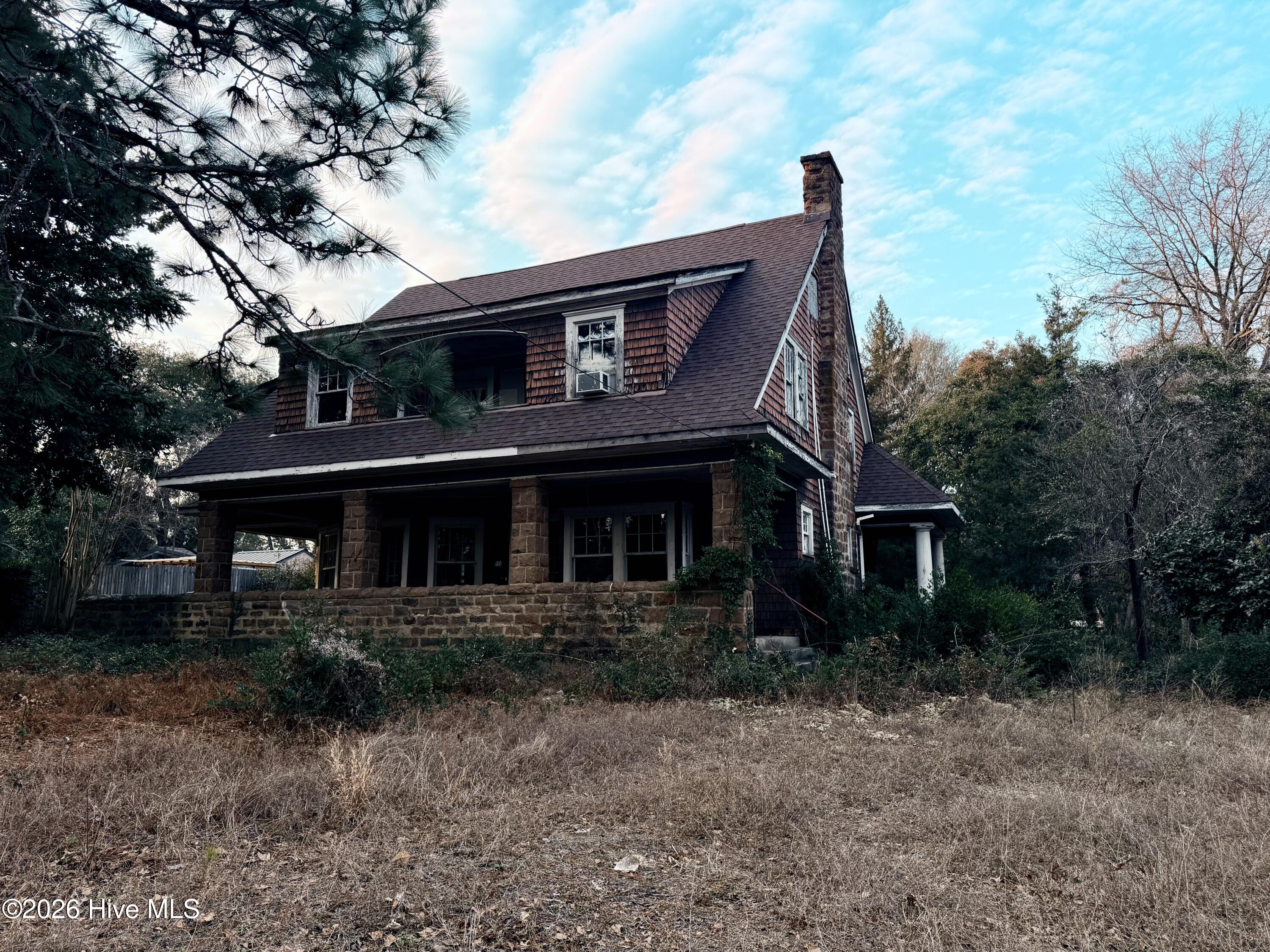 316 Entwistle Street Hamlet, NC 28345 - Photo 2 of 37 316 Entwistle St