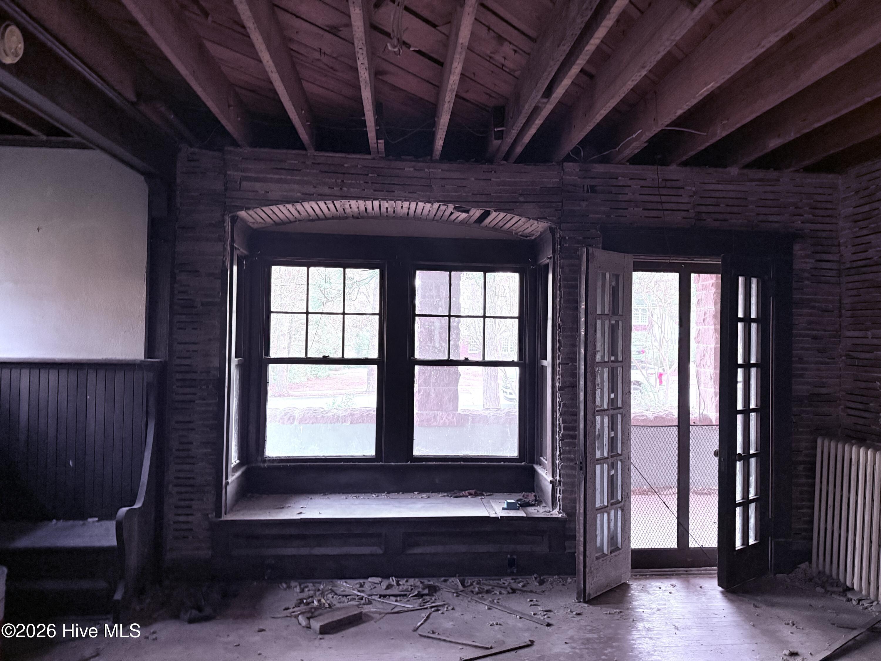 316 Entwistle Street Hamlet, NC 28345 - Photo 36 of 37 living room