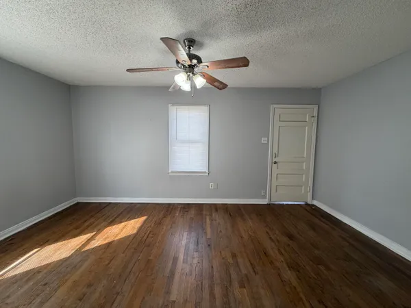 $895 | 1708 14th Street, Unit 3, Lubbock, TX 79401