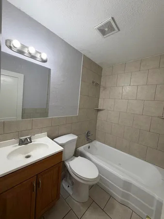 $895 | 1708 14th Street, Unit 3, Lubbock, TX 79401