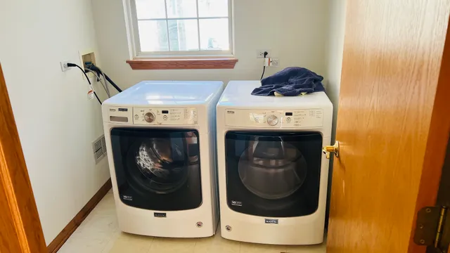 $349,900 | 20827 West Honeysuckle Court, Plainfield, IL 60544