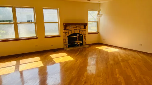 $349,900 | 20827 West Honeysuckle Court, Plainfield, IL 60544