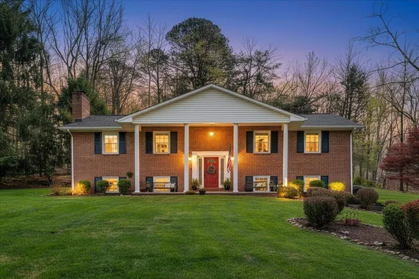 $464,950 | 3 Pine View Drive, Radford, VA 24141