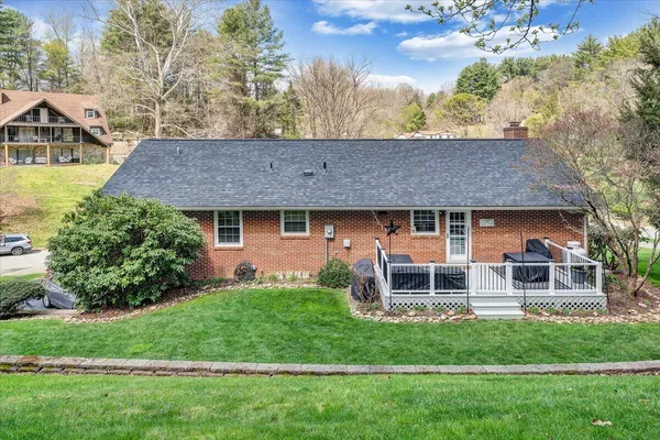 $464,950 | 3 Pine View Drive, Radford, VA 24141