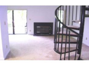 9046 South Pointe Ridge Lane Bloomington, IN 47401 - Photo 3 of 16 Gallery Image 3