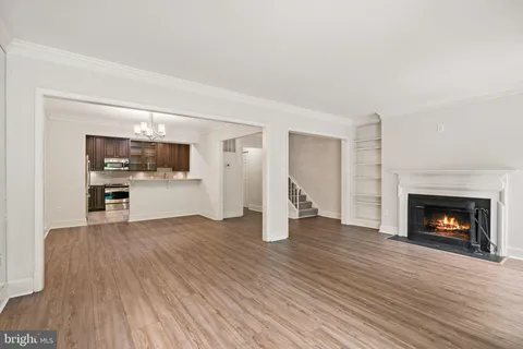 $975,000 | 3231 Sutton Place Northwest, Unit D, Washington, DC 20016