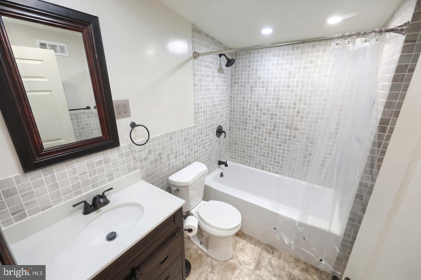 105 Weire Road York, PA 17404 - Photo 21 of 37 Gallery Image 21