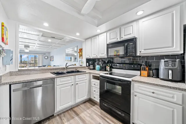 $325,000 | 560 South Brevard Avenue, Unit 632, Cocoa Beach, FL 32931