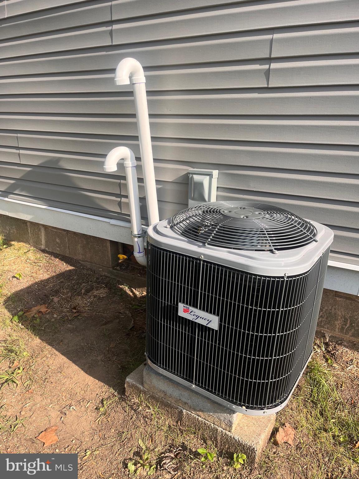 215 Freysville Road York, PA 17406 - Photo 19 of 19 a balcony with table and chairs