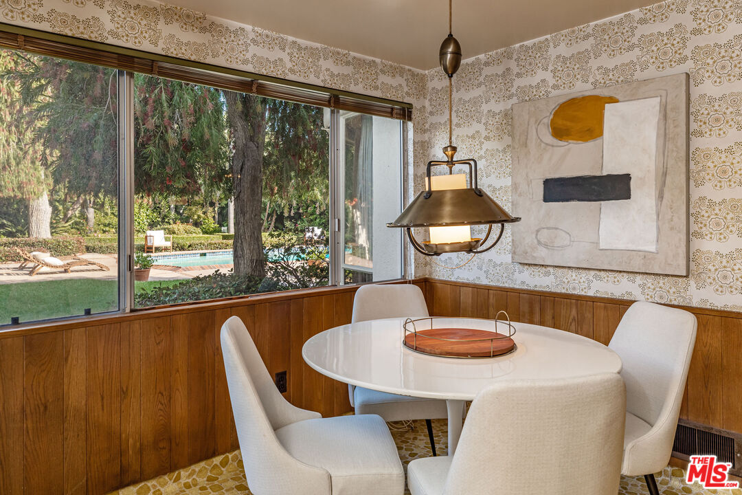 540 Adelaide Drive Santa Monica, CA 90402 - Photo 11 of 45