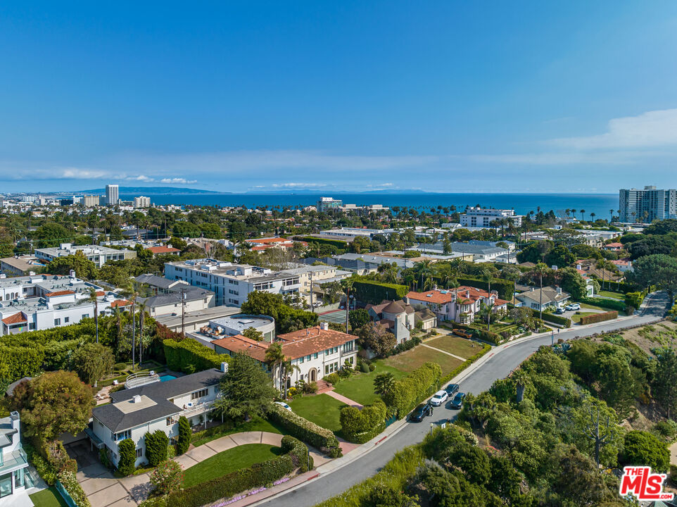 540 Adelaide Drive Santa Monica, CA 90402 - Photo 43 of 45 an aerial view of a city