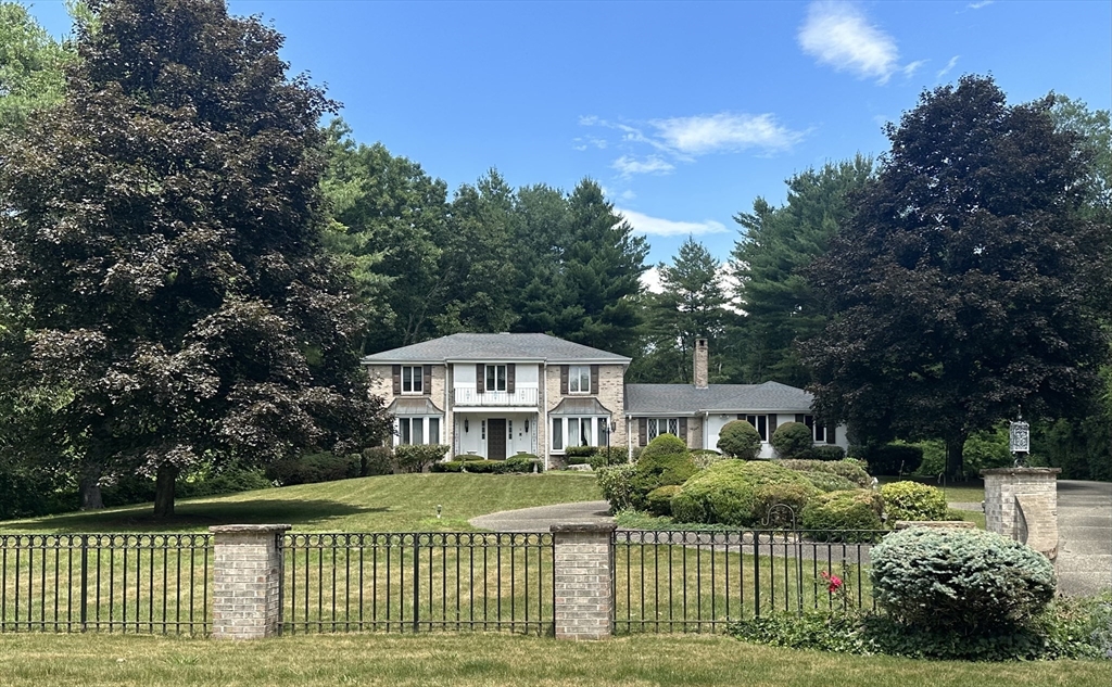 54 Yorkshire Road Dover, MA 02030 - Photo 2 of 26