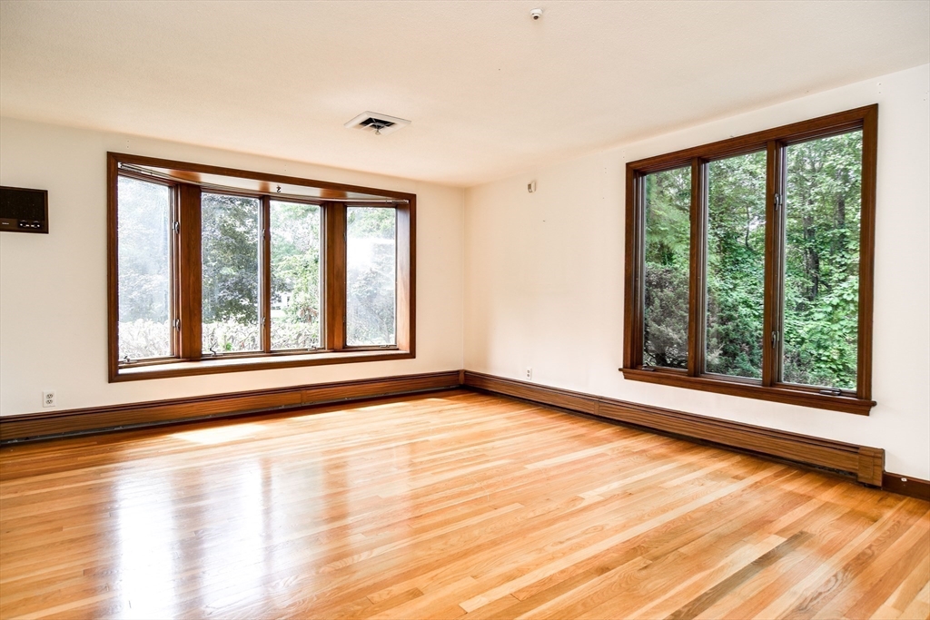 54 Yorkshire Road Dover, MA 02030 - Photo 6 of 26