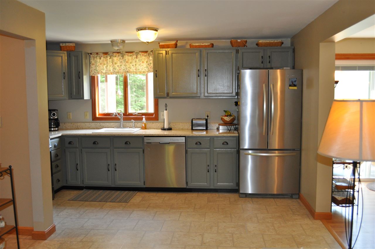 444 Chestnut Hill Road New Boston, NH 03070 - Photo 4 of 25