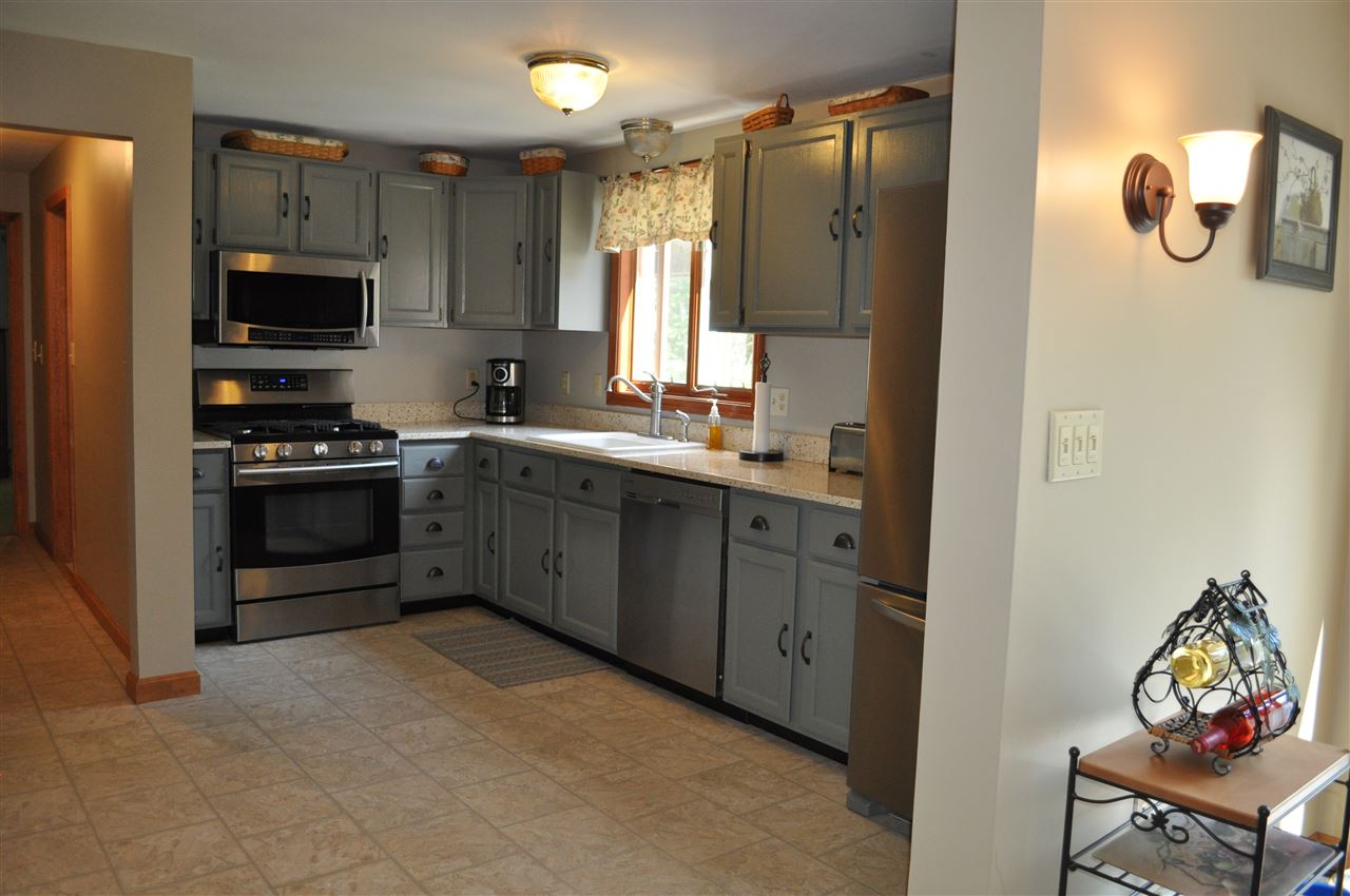 444 Chestnut Hill Road New Boston, NH 03070 - Photo 6 of 25