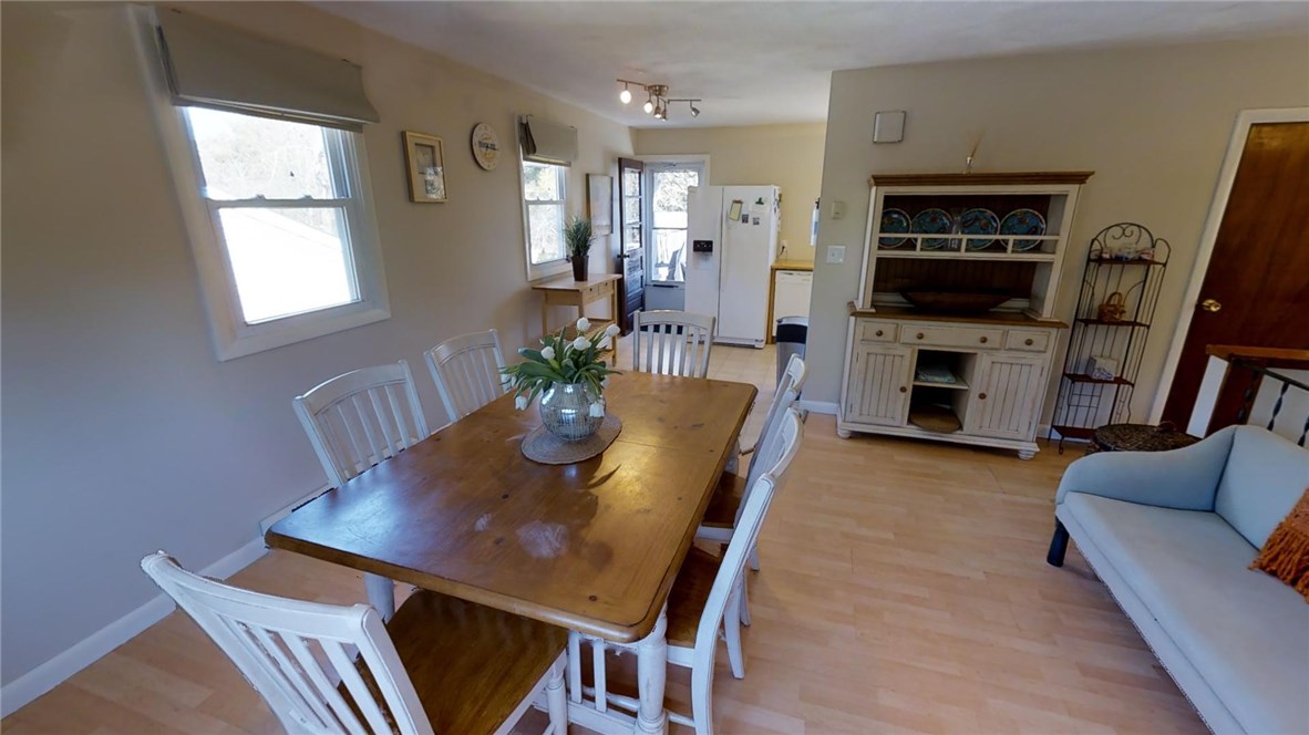 37 Juniper Road South Kingstown, RI 02879 - Photo 9 of 25 Gallery Image 9