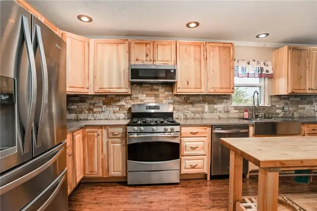 $595,000 | 4539 Neosho Road, Wellsville, KS 66092