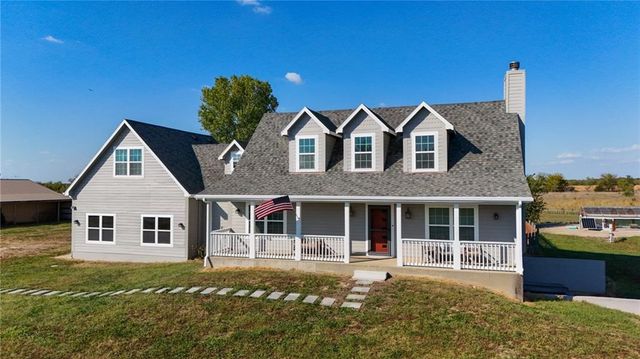 $595,000 | 4539 Neosho Road, Wellsville, KS 66092