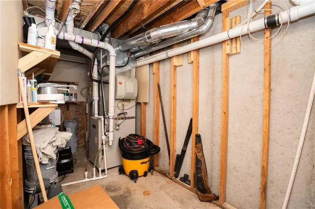 $595,000 | 4539 Neosho Road, Wellsville, KS 66092