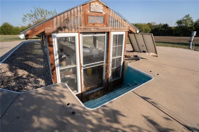 $595,000 | 4539 Neosho Road, Wellsville, KS 66092