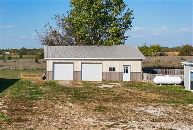 $595,000 | 4539 Neosho Road, Wellsville, KS 66092