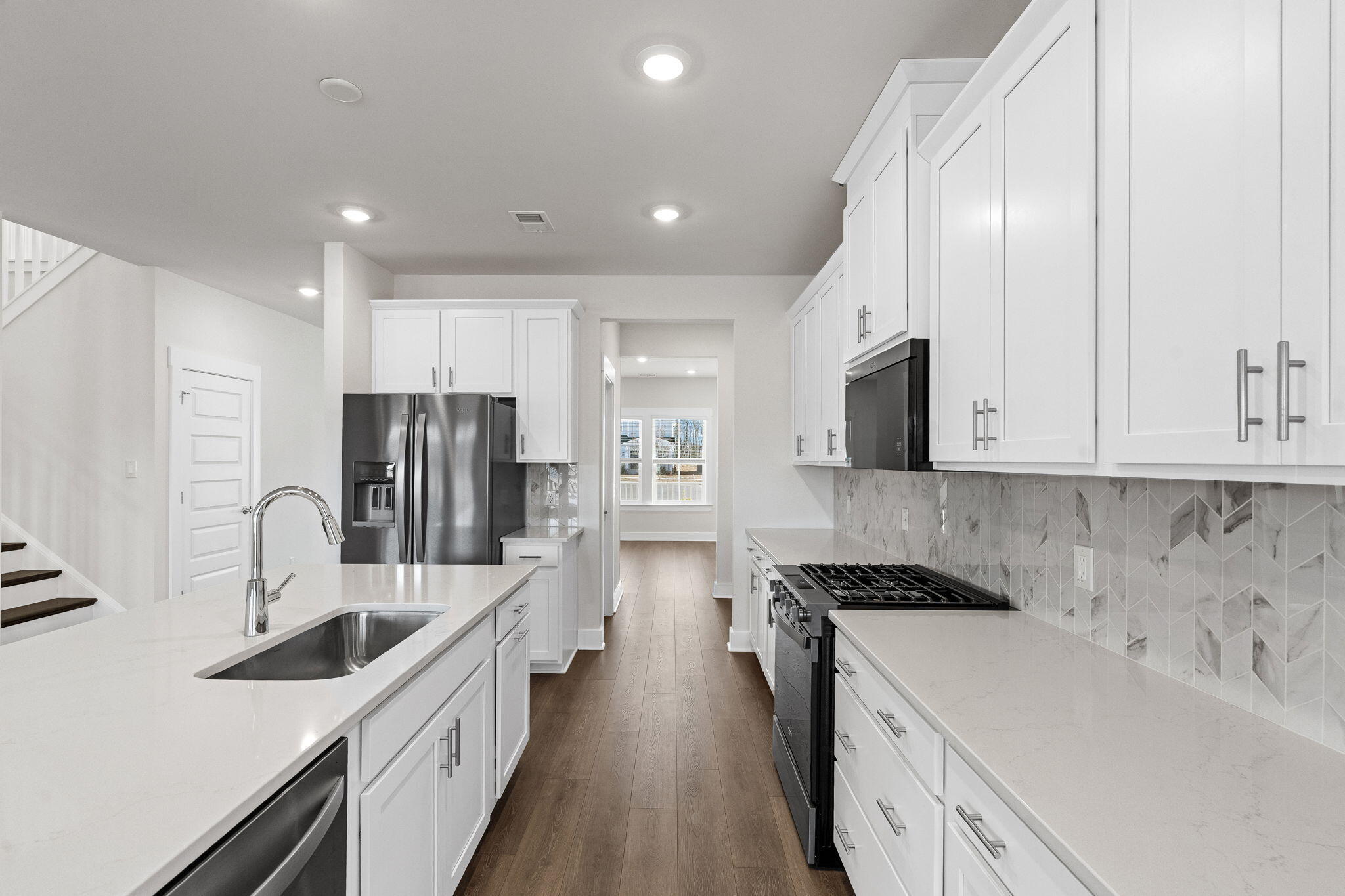 356 Calm Water Way Summerville, SC 29486 - Photo 14 of 79 Kitchen